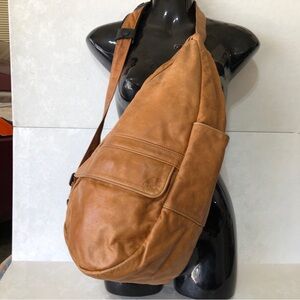 Ameribag Leather Carry All healthyback purse.M/L size. Excellent condition!